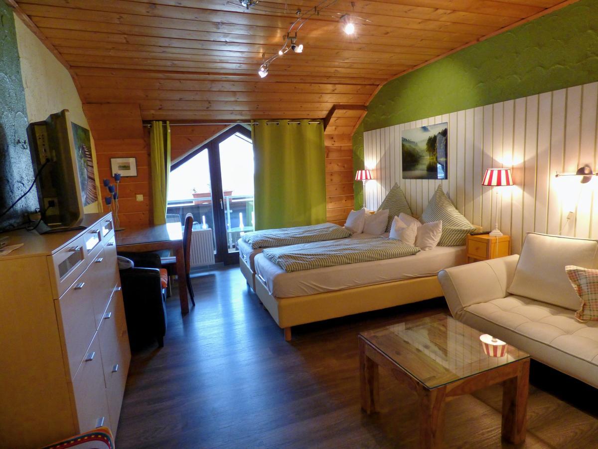 Hotel Engelhof Тутцинг Экстерьер фото