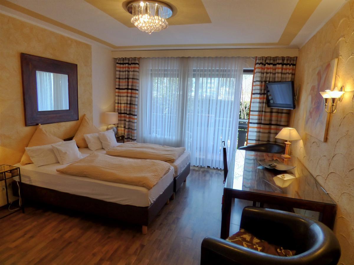 Hotel Engelhof Тутцинг Экстерьер фото