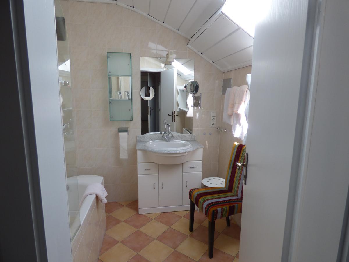 Hotel Engelhof Тутцинг Экстерьер фото